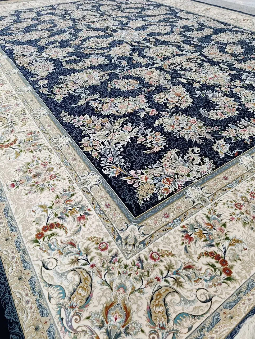 دو تخته فرش /۱۵۰۰شانه/اصل/به قیمت ۷۰۰شانه|فرش|مریوان, |دیوار