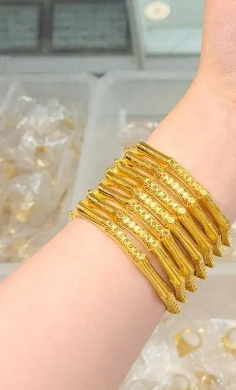 گالری نقره و النگو|جواهرات|شهرکرد, |دیوار