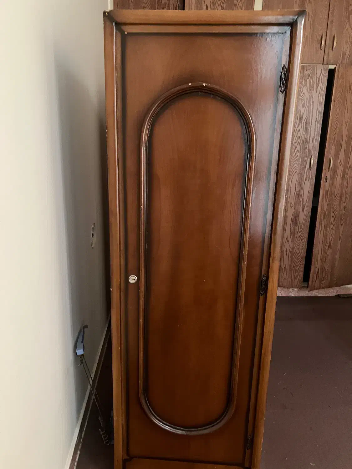 کمد لباسی تمیز ومرتب|جاکفشی، کمد، دراور|صدرا-فارس, فاز ۱|دیوار