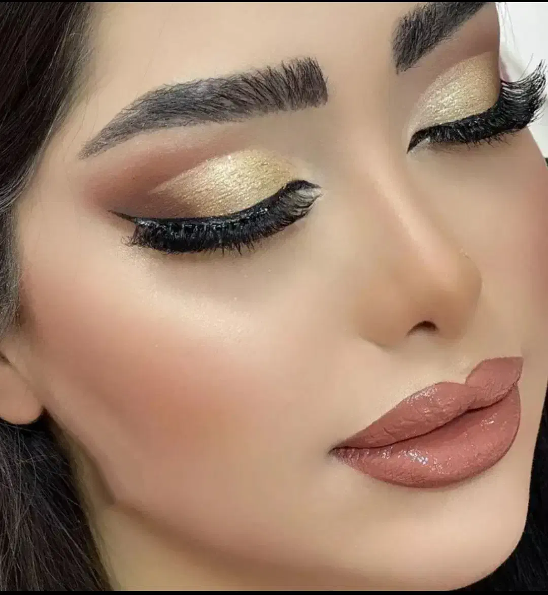 جشنواره میکاپ و شینیون حرفه ای|خدمات آرایشگری و زیبایی|ملایر, |دیوار