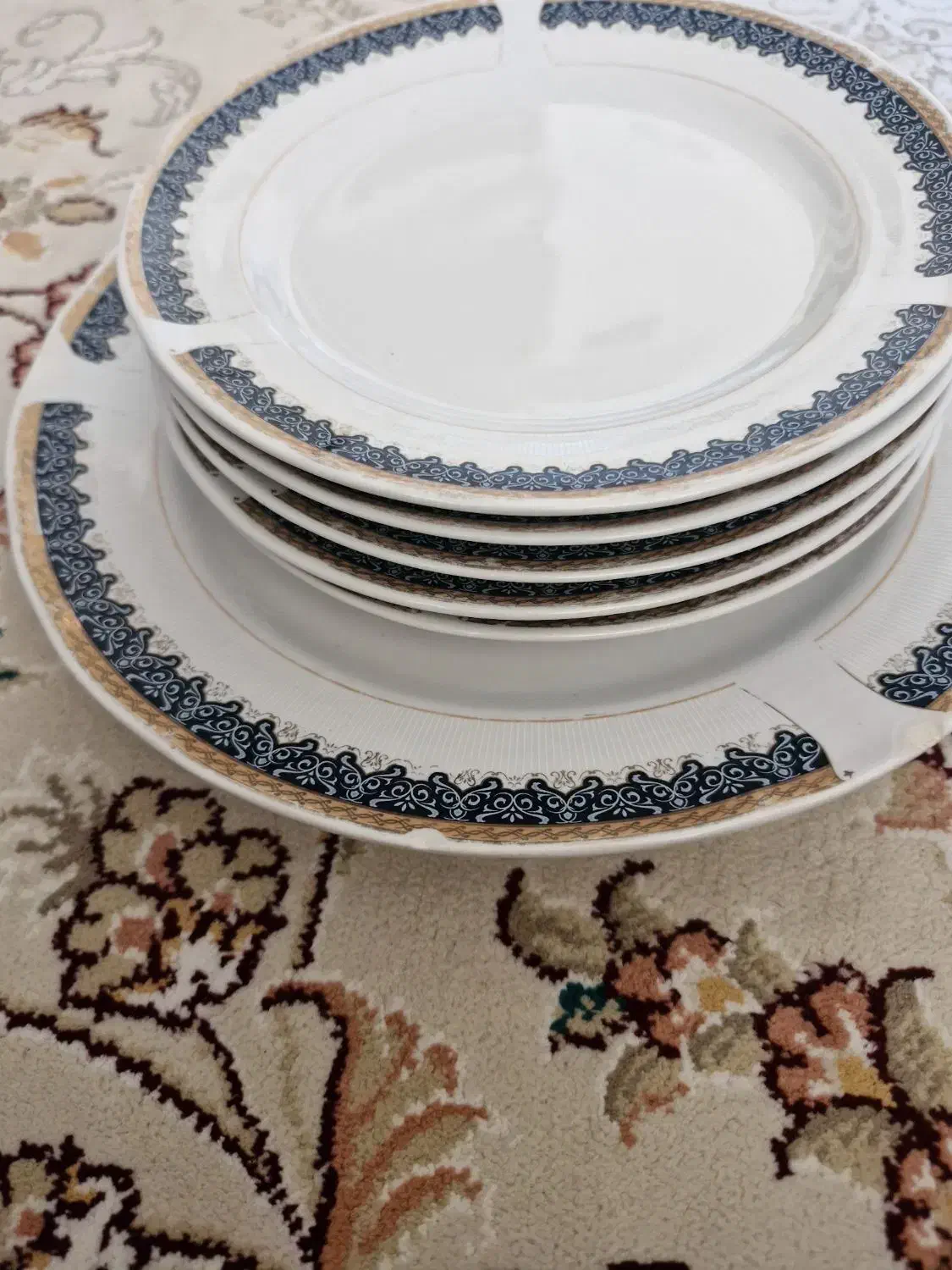 بشقاب چینی پلو خوری،  خورشتخوری، پیش دستی|ظروف سرو و پذیرایی|اندیشه, اندیشه فاز ۱|دیوار