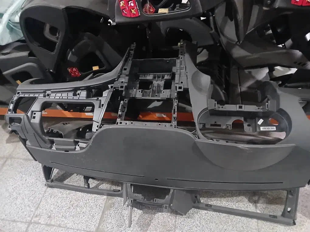 بازسازی و تعمیر داشبورد ایربگ|قطعات یدکی و لوازم جانبی|تهران, خزانه|دیوار