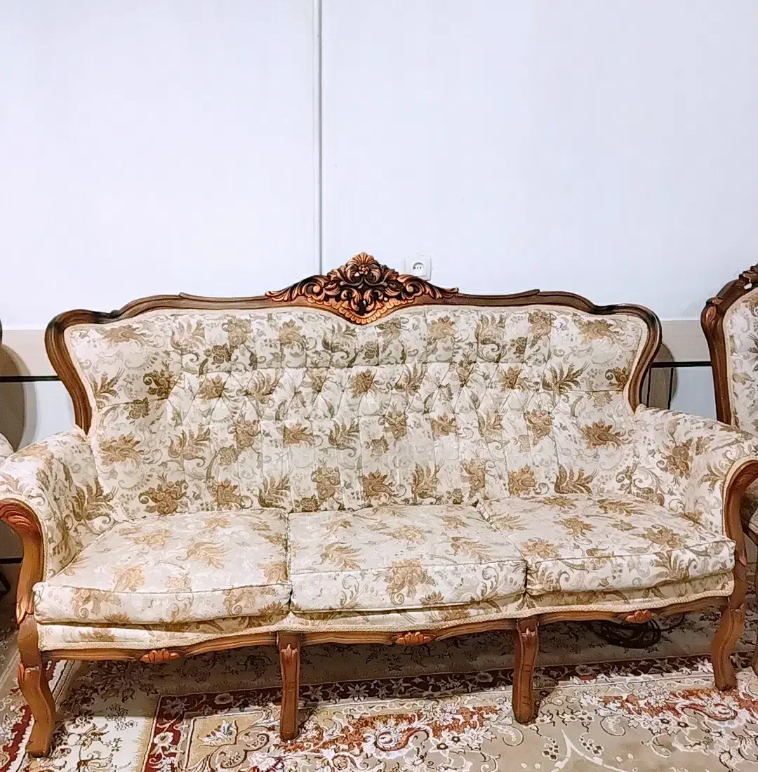 مبل ۹ نفره کلاسیک|مبلمان خانگی و میز عسلی|دزفول, |دیوار