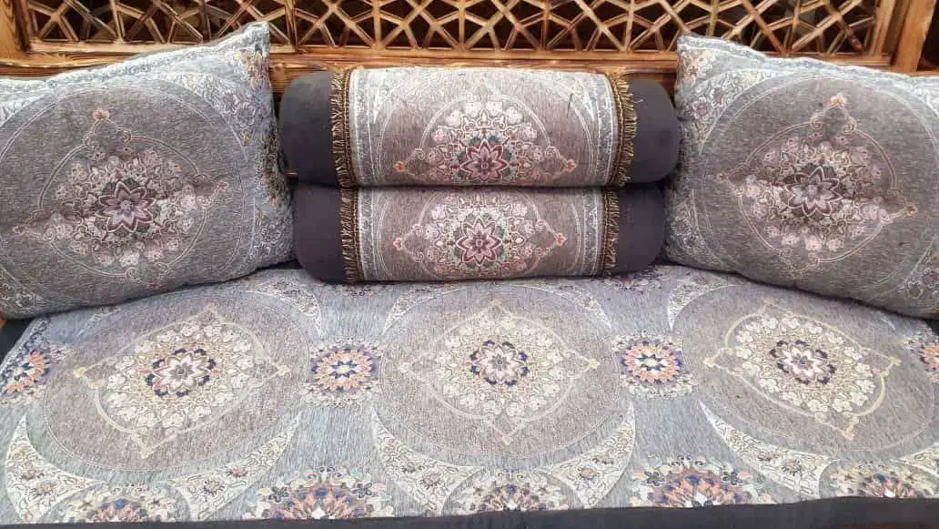 سرویس شاه نشین|پشتی|خمینی‌شهر, |دیوار