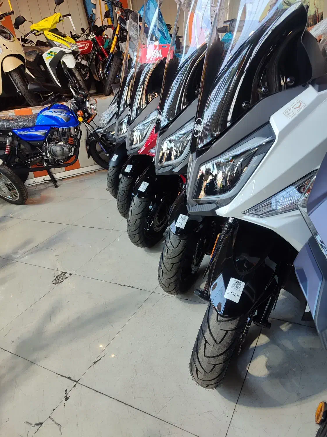 j200|موتورسیکلت|تهران, تهرانپارس غربی|دیوار