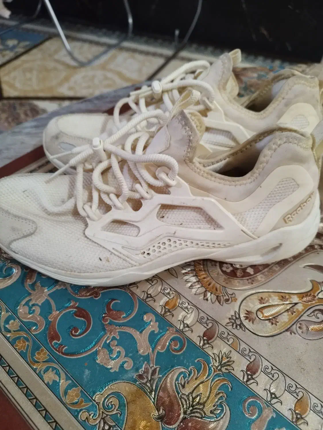 کتونی اورجینال|کیف، کفش، کمربند|قنوات, |دیوار