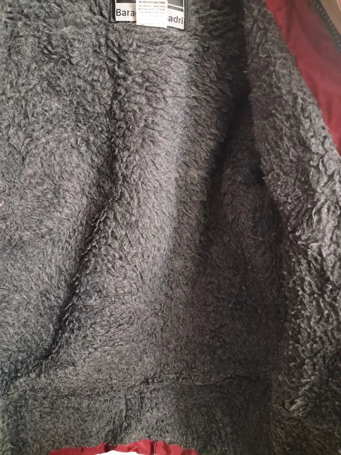 کاپشن نو ، لارج،مناسب سن ۸ تا ۱۱ سال ، زرشکی|کفش و لباس بچه|رشت, معلولین|دیوار