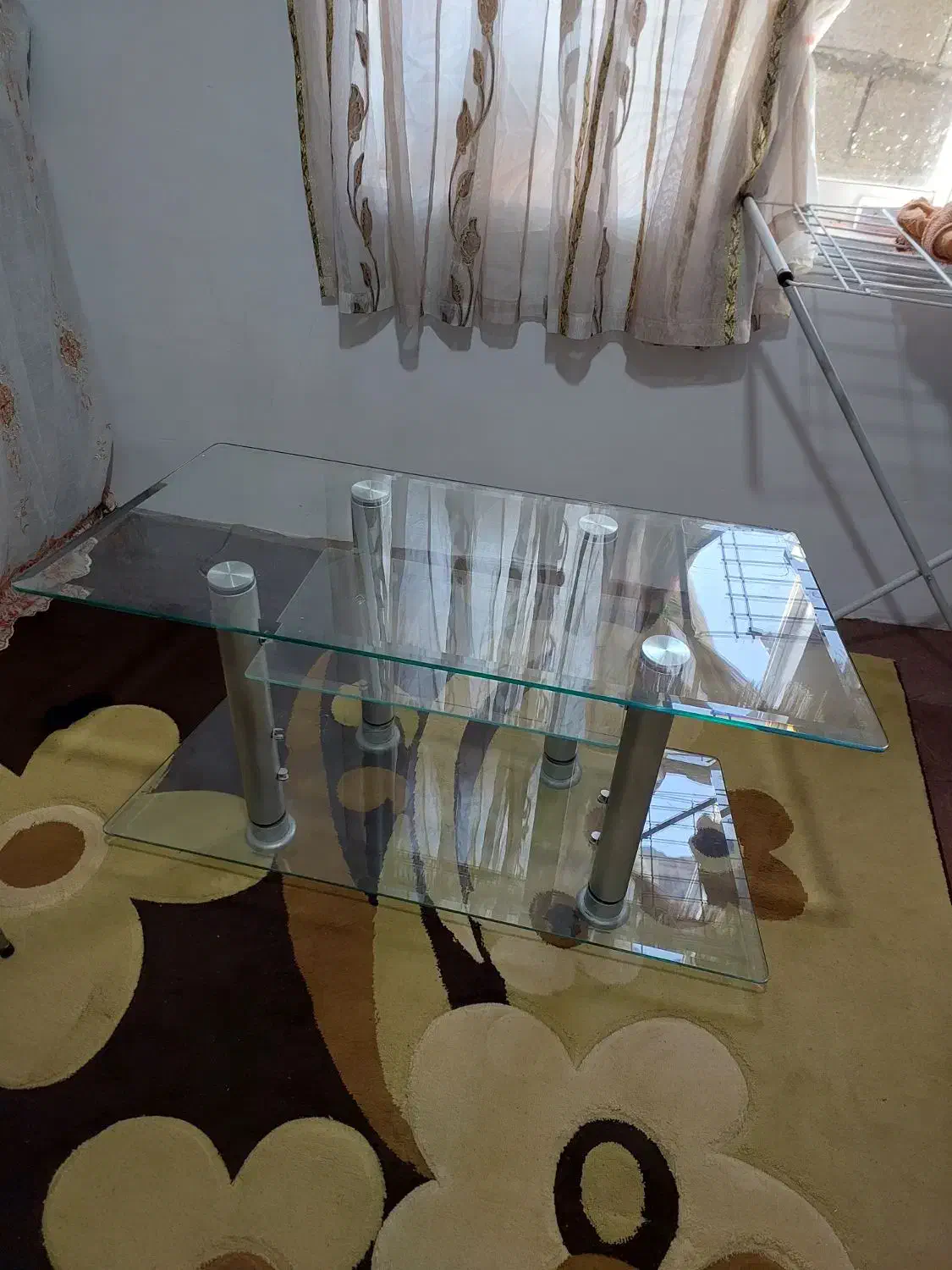 میز تلویزیون شیشه ای سالم|میز تلویزیون|آستانه اشرفیه, |دیوار