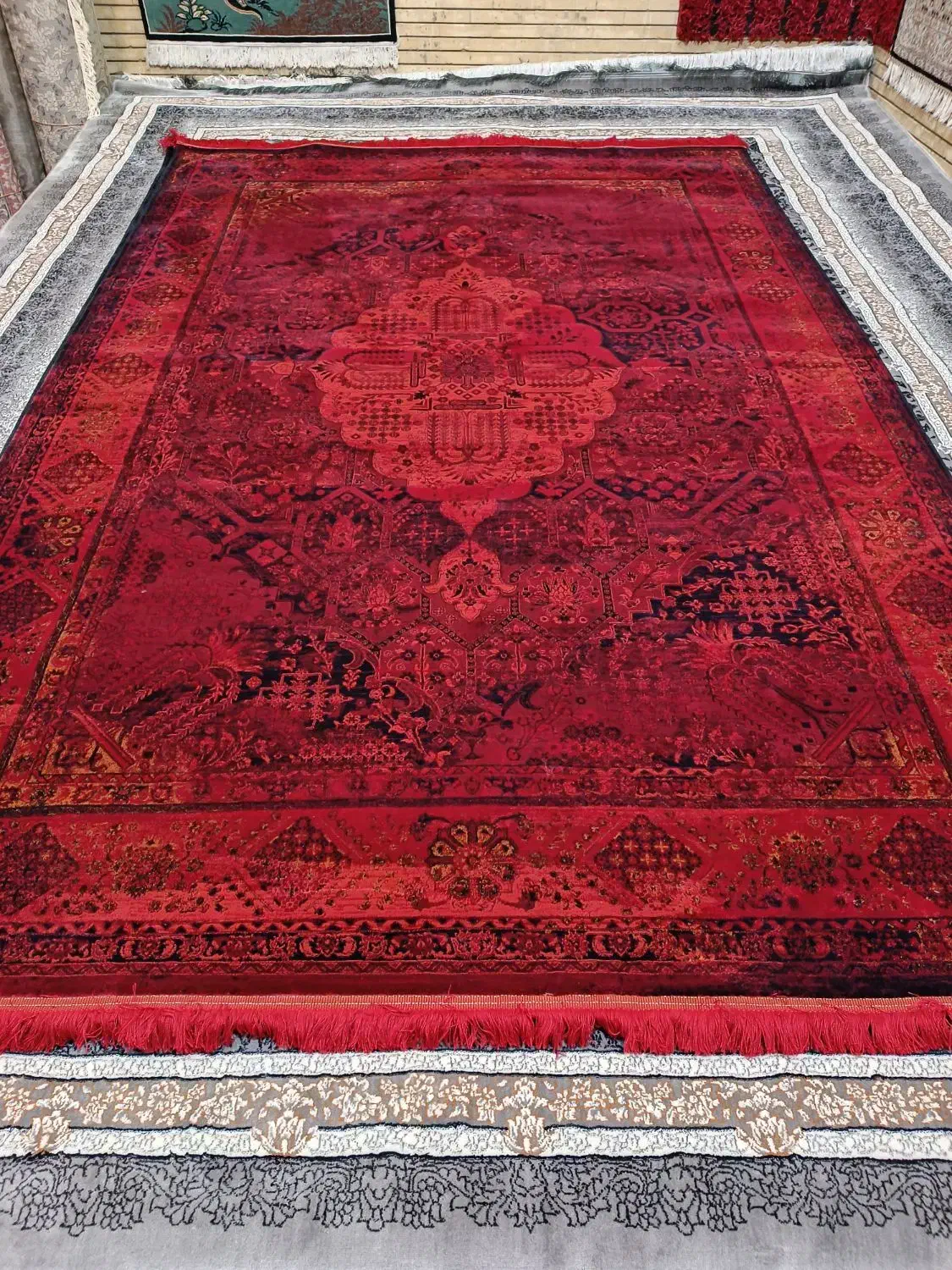 مدل سنتی ۶ متری جفت و تک و ۹ متری داریم|فرش|مشهد, شهید مطهری|دیوار