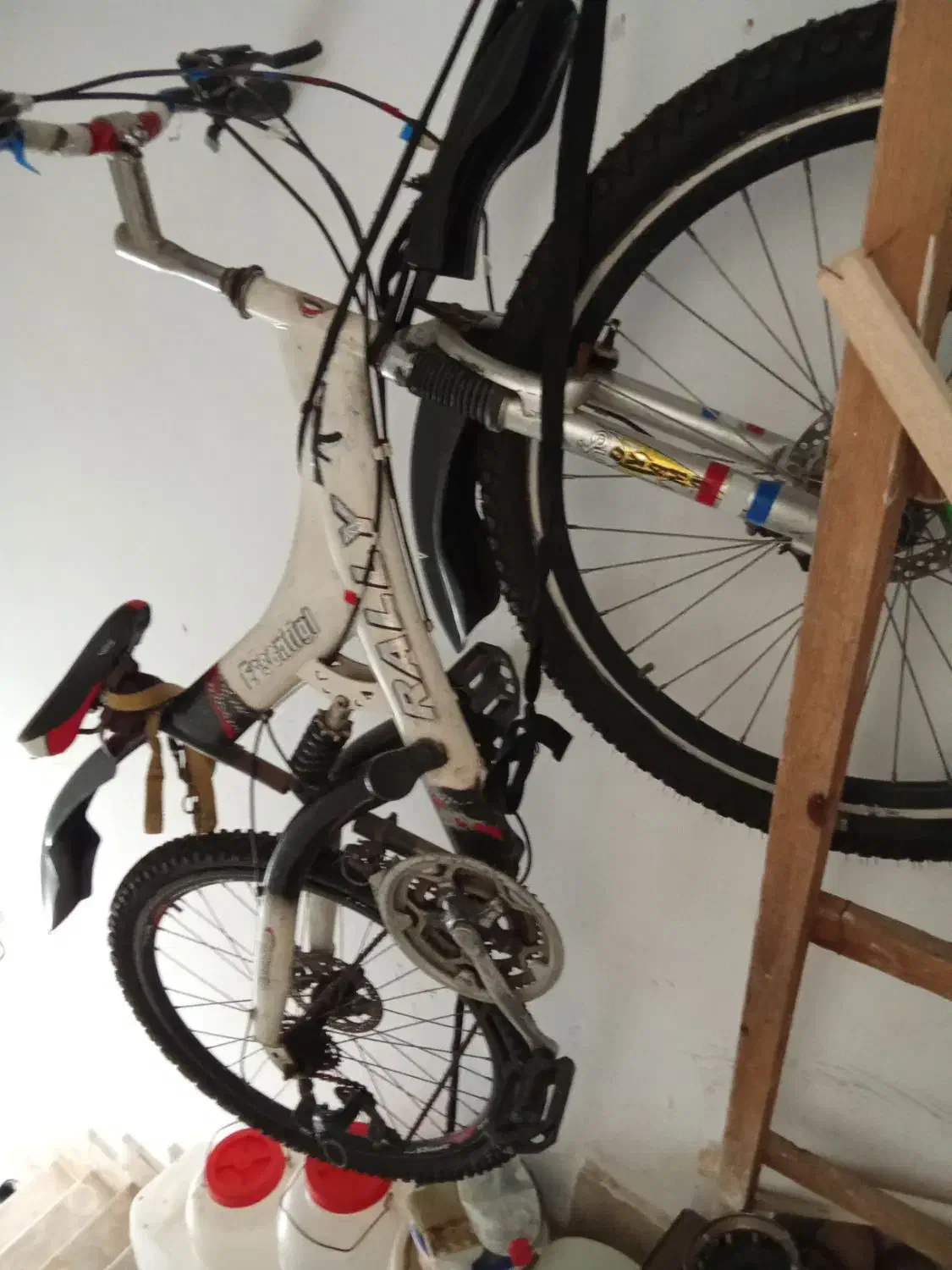 دوچرخه|دوچرخه، اسکیت، اسکوتر|رشت, معلولین|دیوار