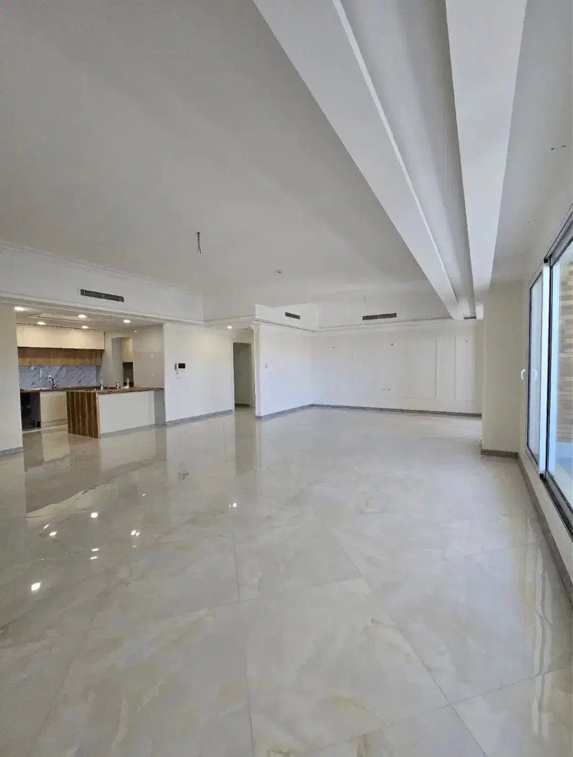 بسیار مجلل و اعیانی/۲۱۳متر/فول امکانات|اجارهٔ آپارتمان|کاشان, امیرکبیر|دیوار