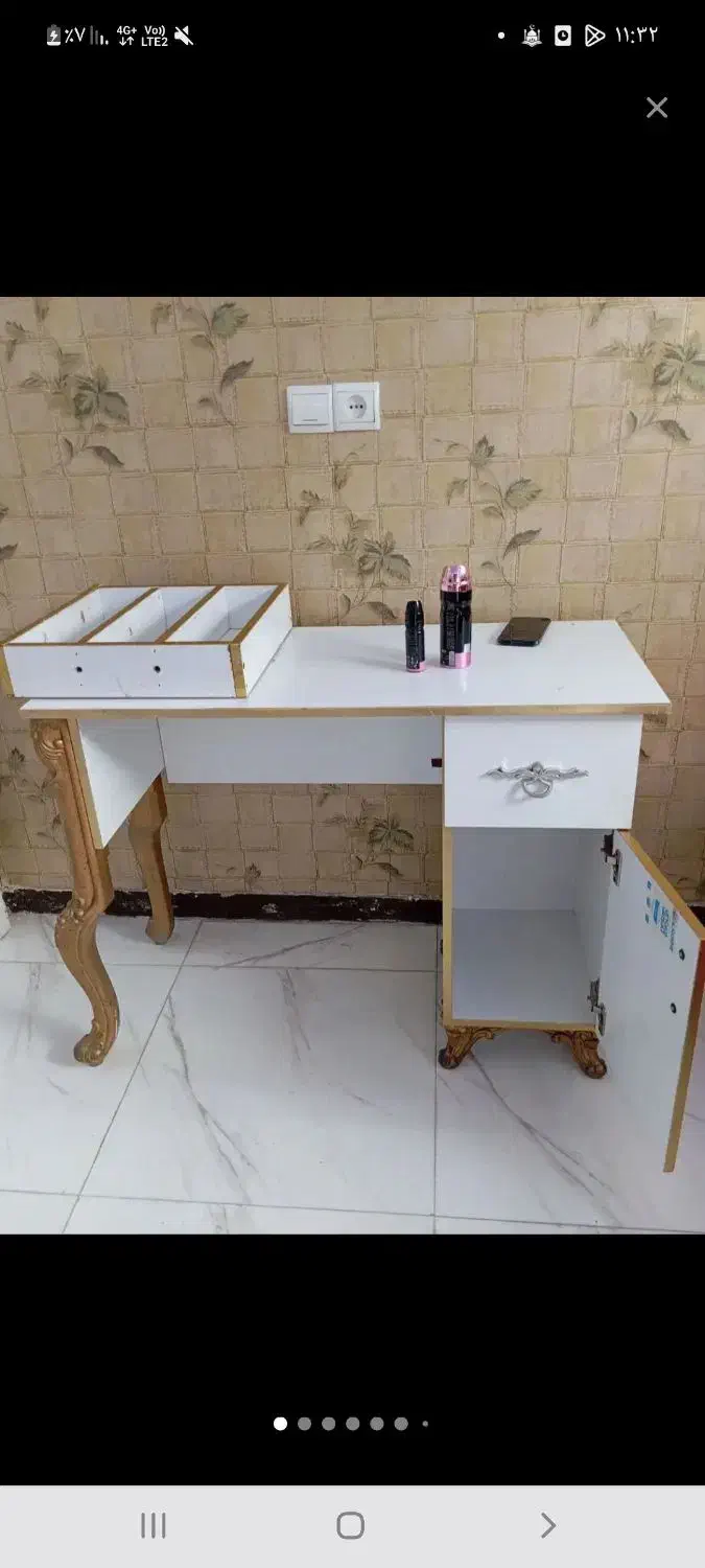 میز ناخن  استند ناخن  صندلی جکدار دستگاه بخور|آرایشگاه و سالن‌های زیبایی|تهران, مشیریه|دیوار