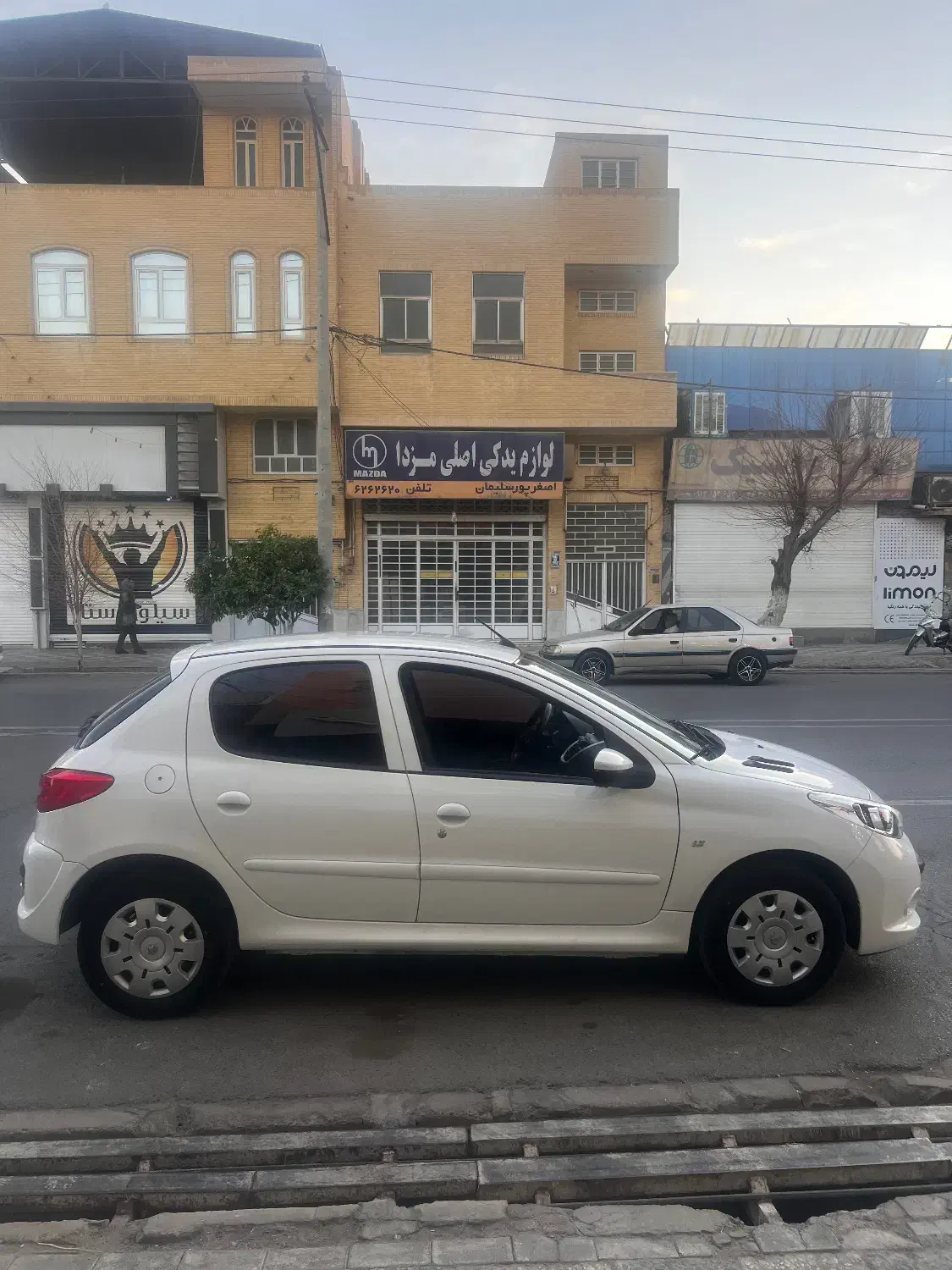 207 مدل 98|خودرو سواری و وانت|یزد, |دیوار