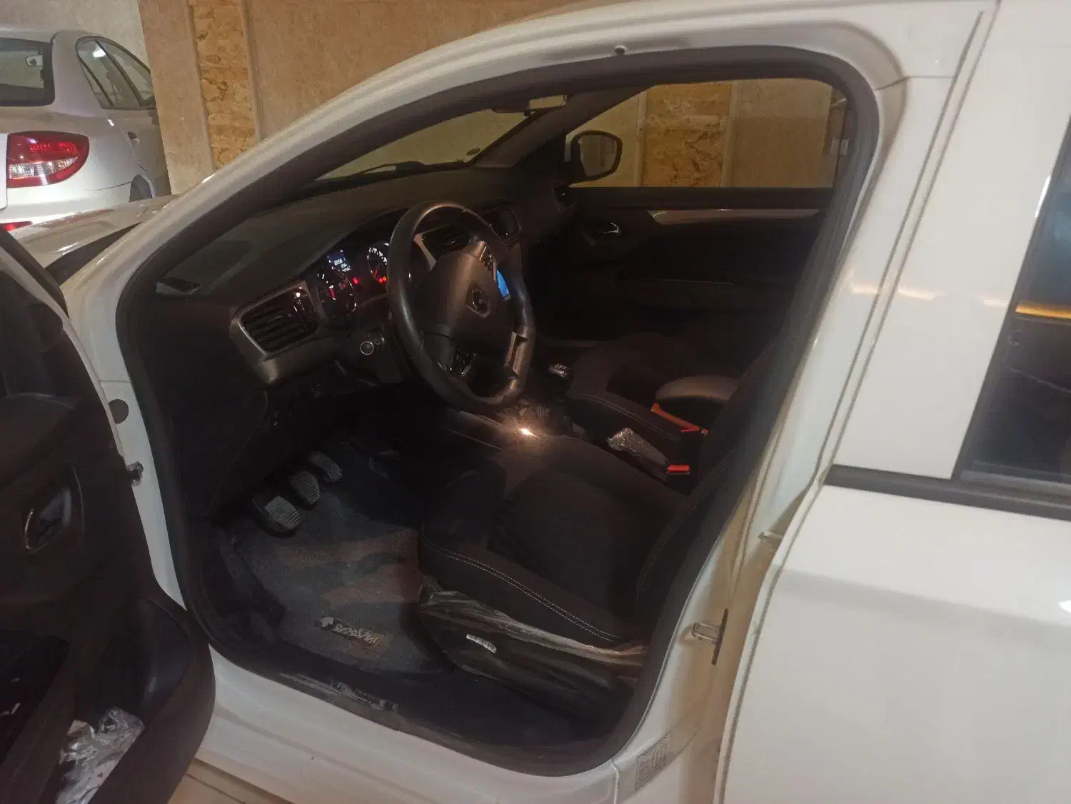 تارا 6دنده V1P|خودرو سواری و وانت|خرم‌آباد, |دیوار