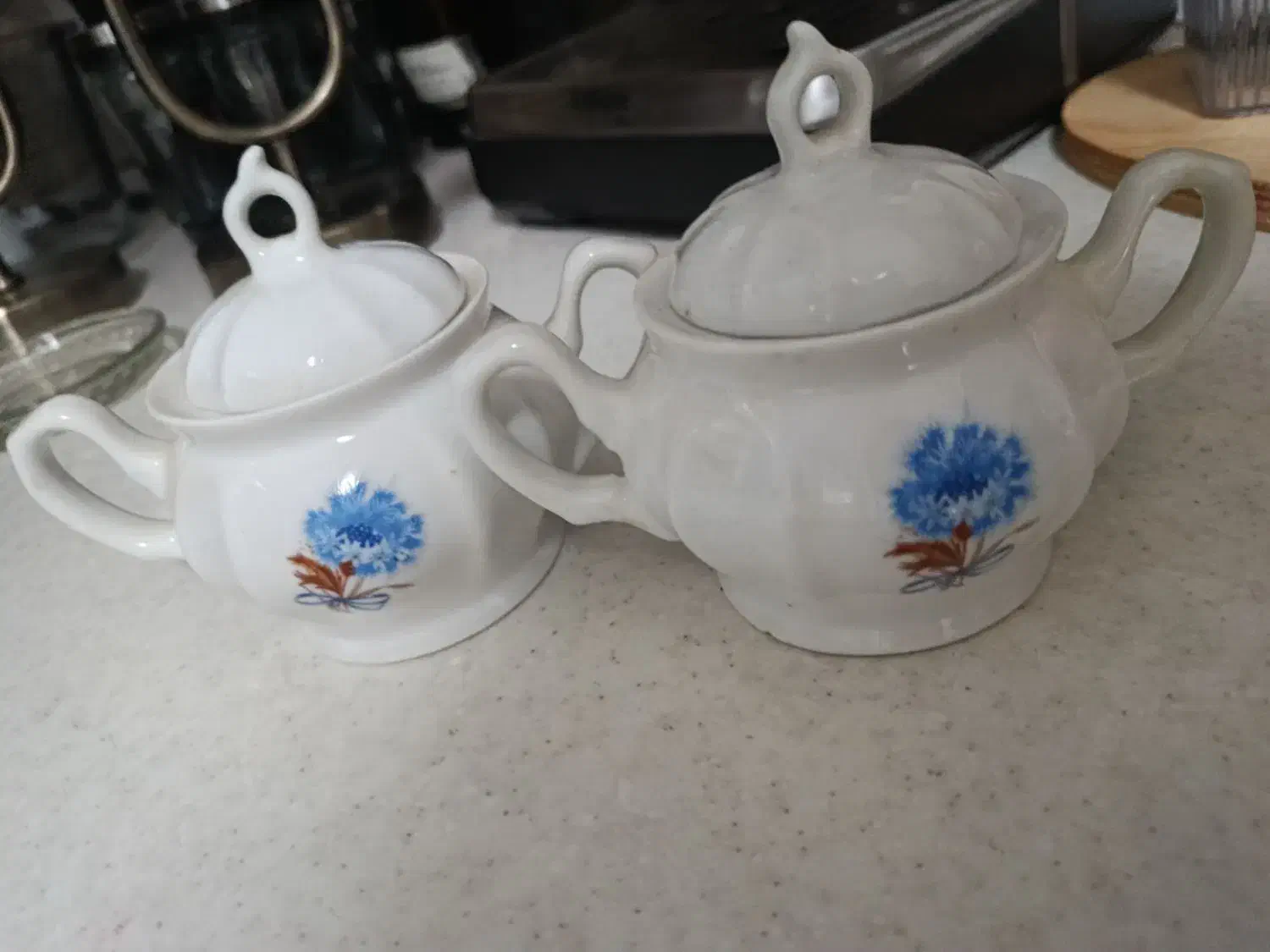 دوتا قندان|ظروف نگهدارنده، پلاستیکی، یک‌بارمصرف|گرگان, |دیوار