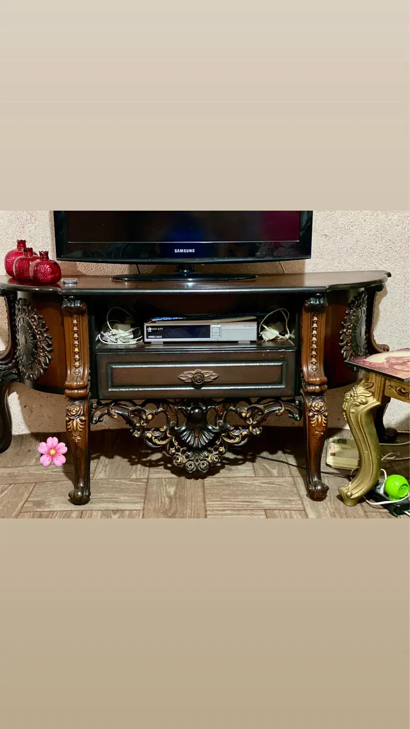 ویترین وزیرتلوزیونی|میز تلویزیون|رشت, استقامت ۲|دیوار