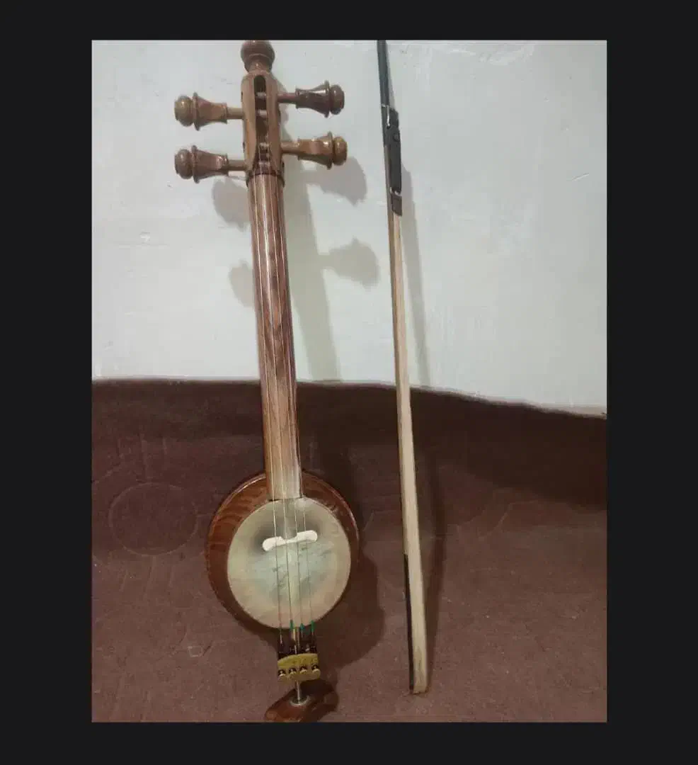 کمانچه|سازهای سنتی|خرمآباد, |دیوار