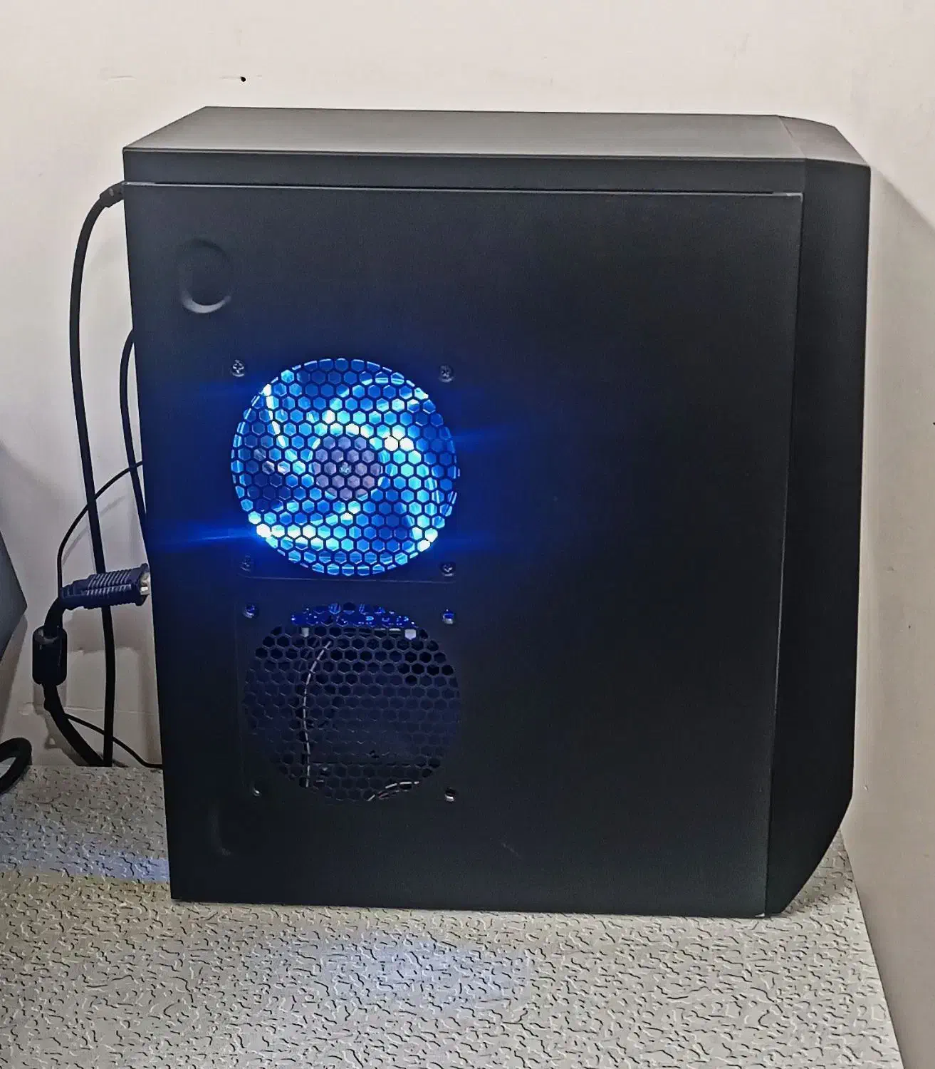 کیس کامپیوتر|رایانه رومیزی|اراک, |دیوار