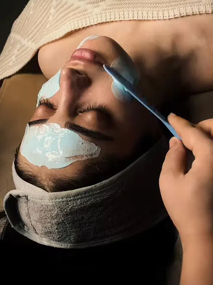 ارائه انواع خدمات آرایشگری برای بانوان عزیز|خدمات آرایشگری و زیبایی|لنگرود, |دیوار