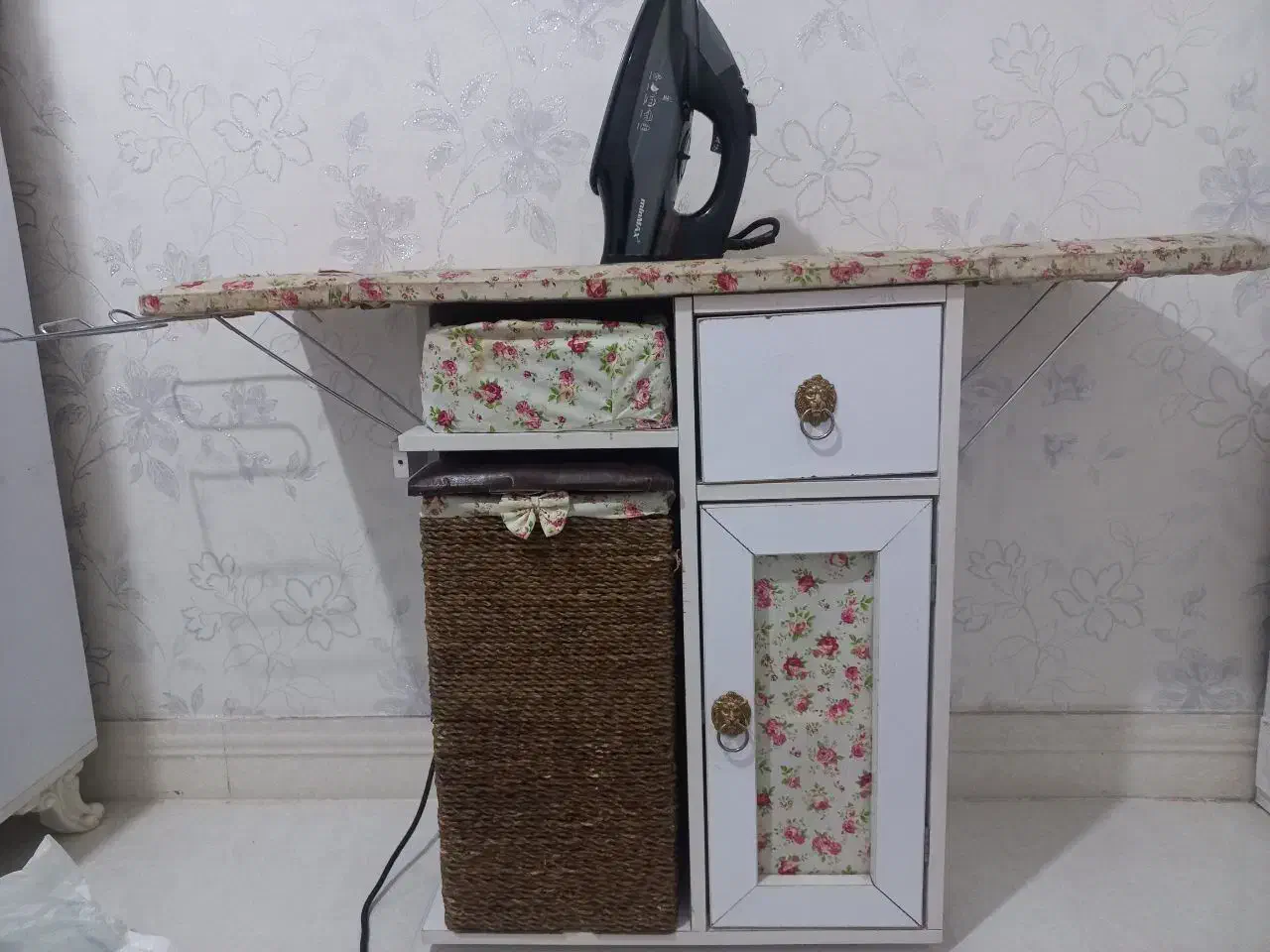 میز اتو|اتو و لوازم اتو|زاهدان, |دیوار