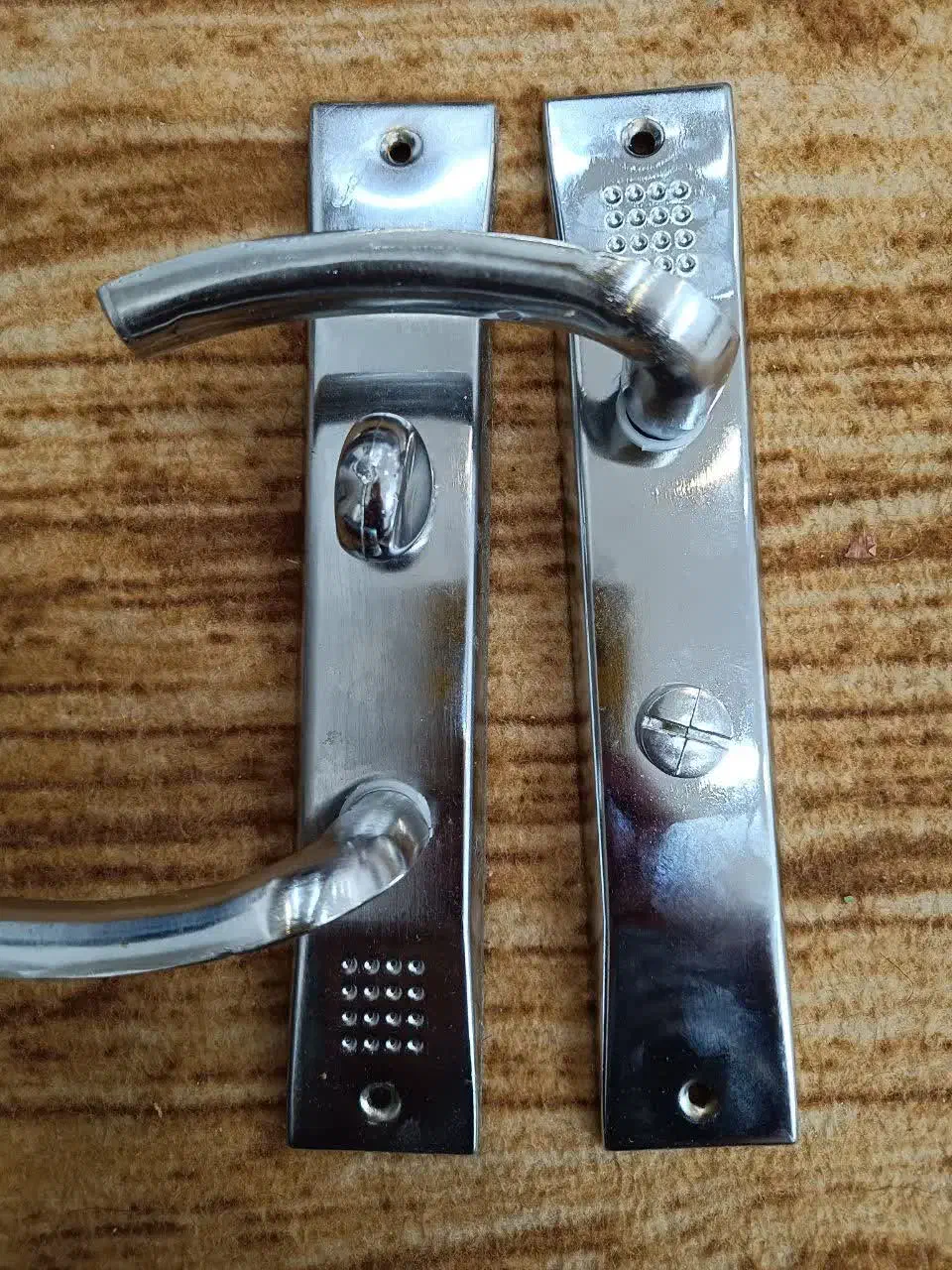 دستگیره|لوازم سرویس بهداشتی|قم, انسجام|دیوار