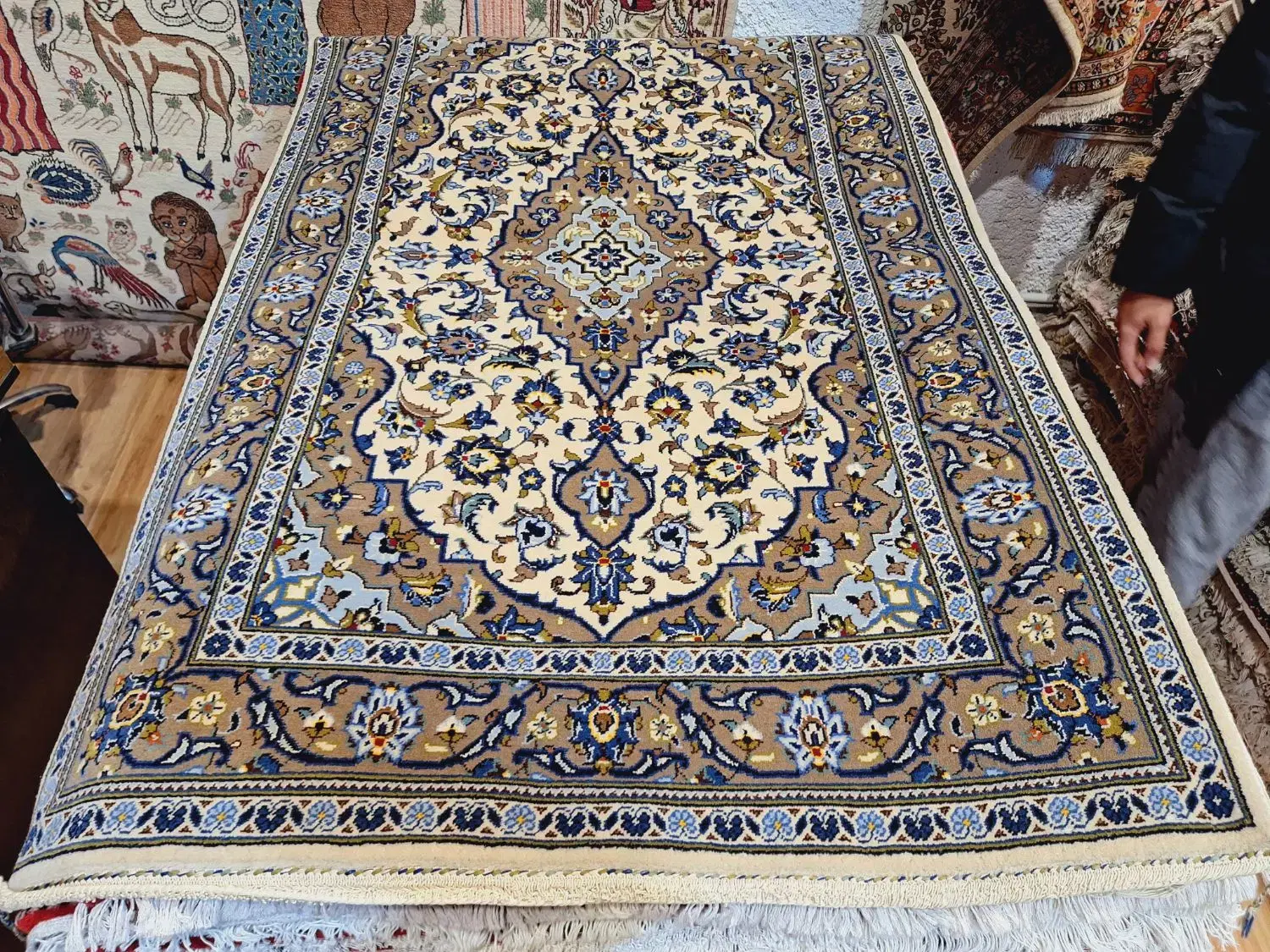 ذرع و نیم دستباف کرک کاشان|فرش|تهران, اکباتان|دیوار