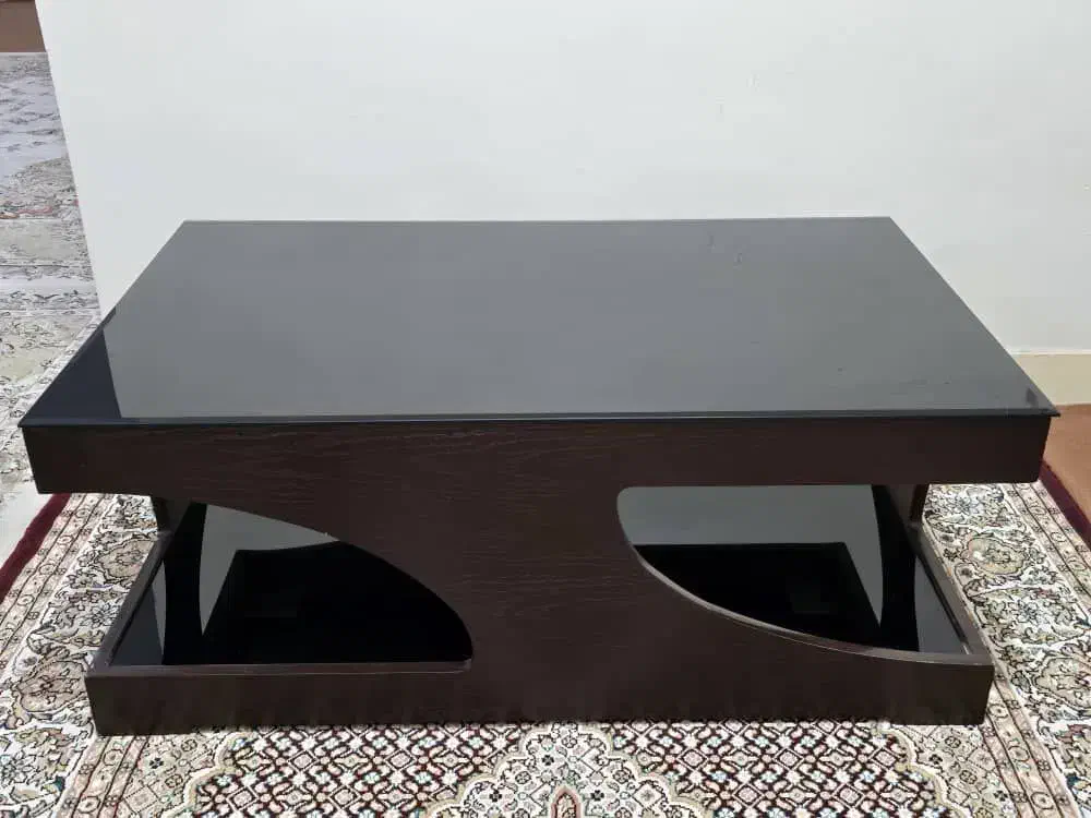 جلو مبلی به همراه سه عدد میز عسلی و میز تلویزیون|مبلمان خانگی و میز عسلی|کرج, حیدرآباد|دیوار