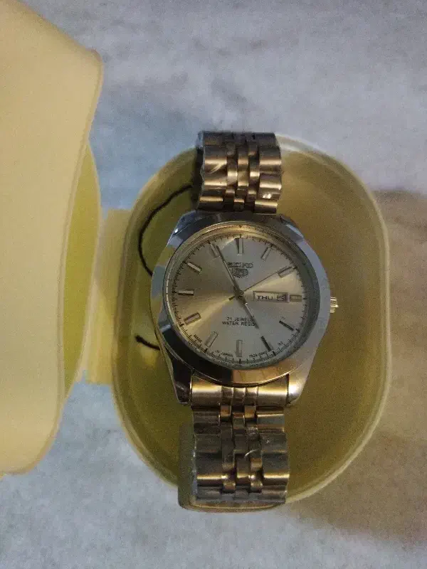 ساعت سیکو پنج|ساعت|همدان, |دیوار