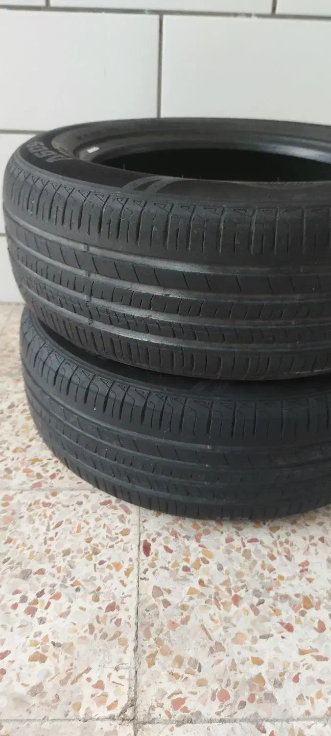 یک جفت لاستیک ۲۰۵/۶۰/۱۵|قطعات یدکی و لوازم جانبی|شهرکرد, |دیوار