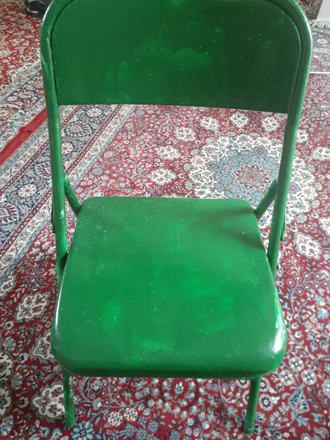 سلام  صندلی تا شو قدیمی و صندلی پلاستیکی اصل|صندلی و نیمکت|کرمانشاه, |دیوار