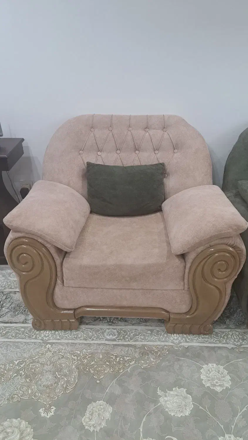 مبل راحتی ۷ نفره سالم تمیز|مبلمان خانگی و میز عسلی|ساری, |دیوار