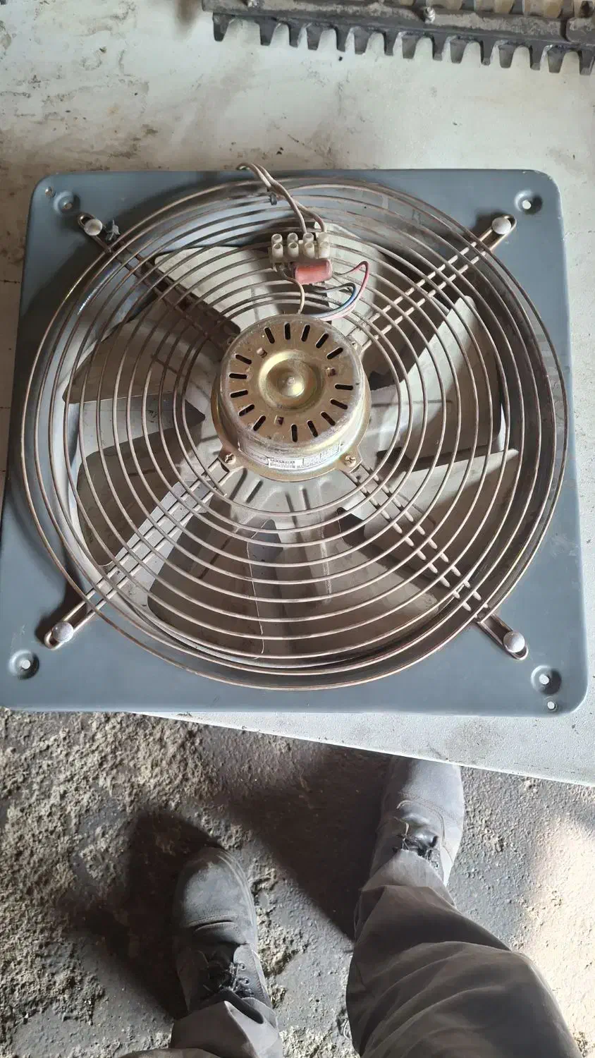 فنی تحویه هوای|پنکه و تصفیه‌کنندهٔ هوا|ارومیه, |دیوار