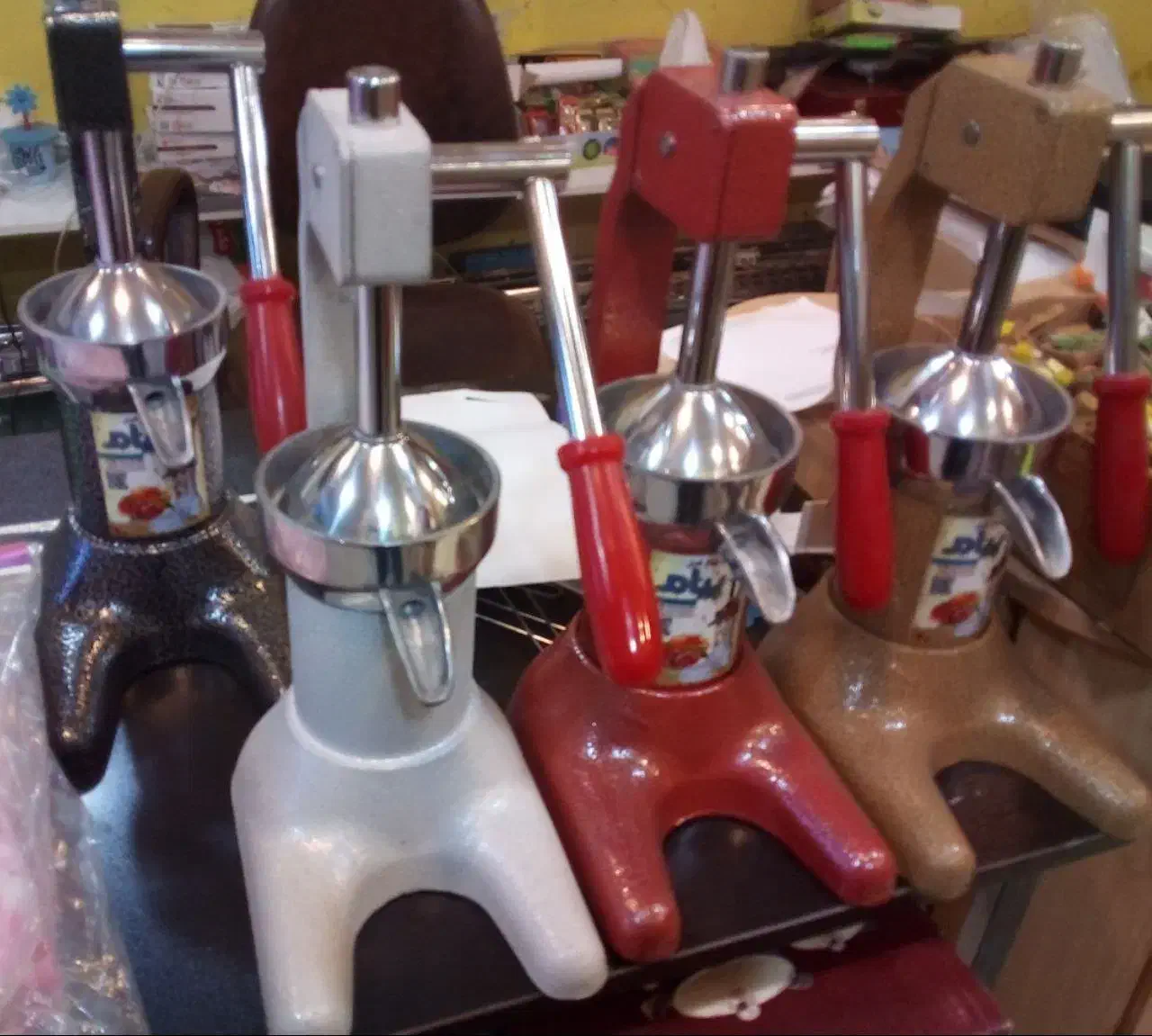 تولید و پخش ابمرکبات گیر چدنی آب انار لیمو پرتقال|آبمیوه‌گیر و آب‌مرکبات‌گیر|تبریز, |دیوار