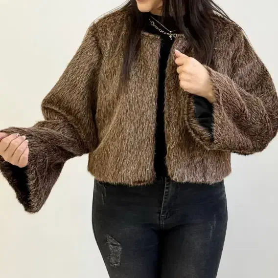 کت پوست|لباس|قم, نیروگاه|دیوار