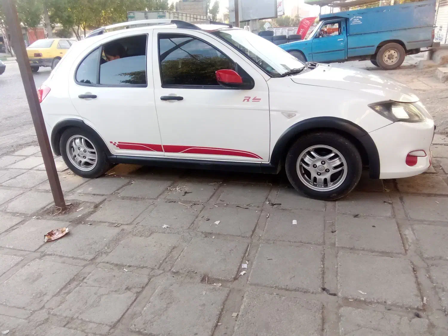 کوییک r1401|خودرو سواری و وانت|پرند, فاز ۵|دیوار