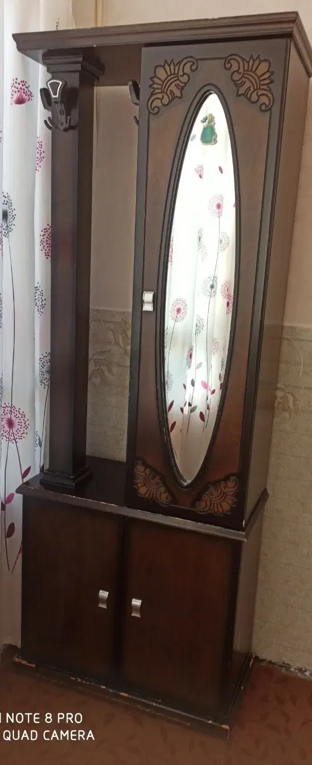 جاکفشی|جاکفشی، کمد، دراور|قیدار, |دیوار