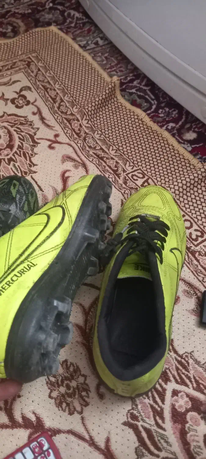 کفش چمن  فوتبال|کیف، کفش، کمربند|کرمان, |دیوار