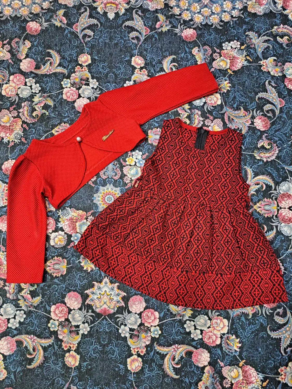 لباسهای یلدایی وشنل در حد نو|کفش و لباس بچه|اسلامشهر, شهرک لاله|دیوار