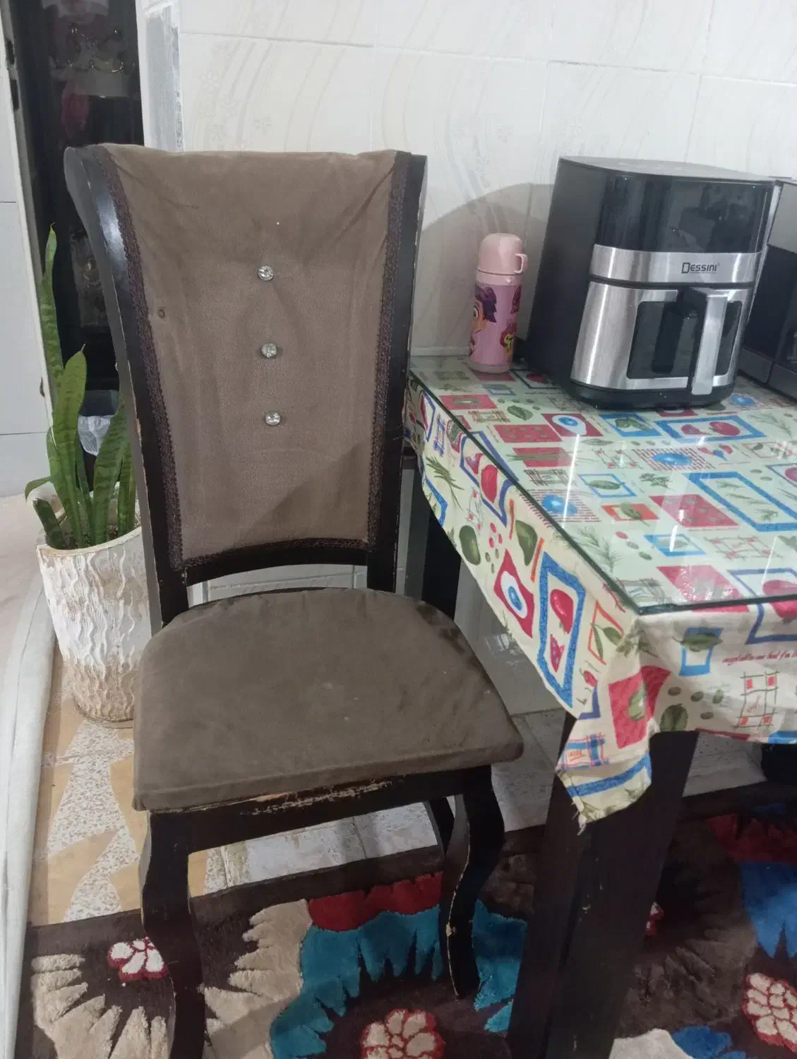 صندلی|صندلی و نیمکت|یزد, |دیوار