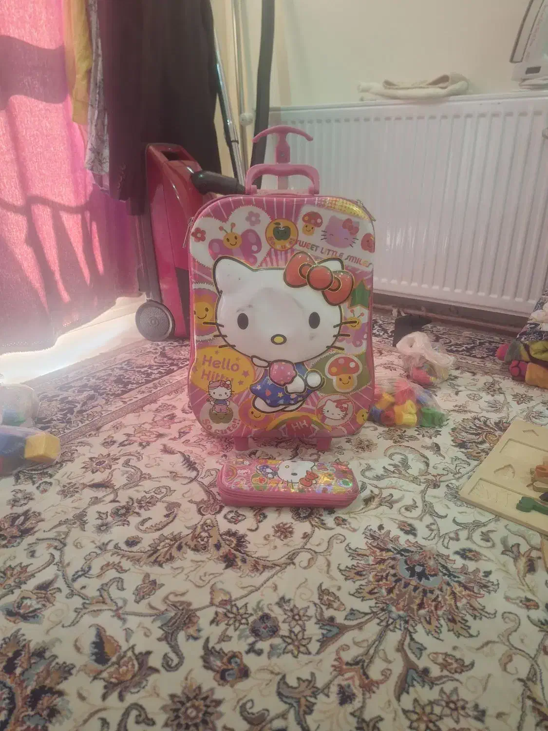 کیف مدرسه دخترانه ابتدایی|کیف، کفش، کمربند|مشهد, الهیه|دیوار