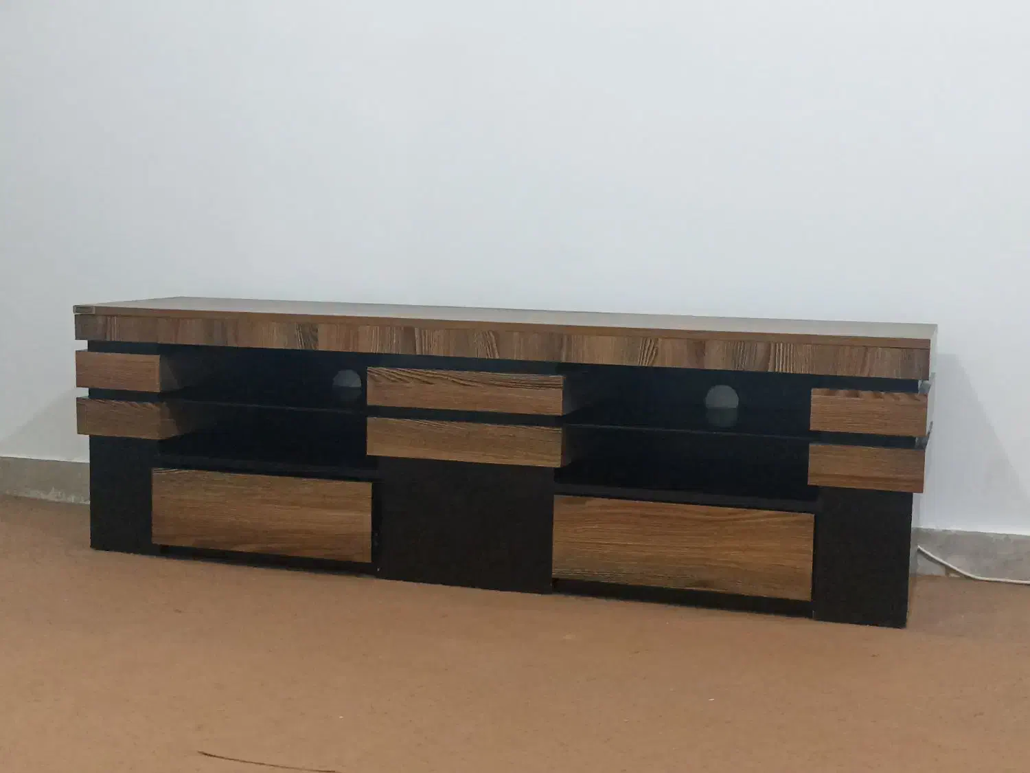 دو عدد میز تی وی در حد نو|میز تلویزیون|بوشهر, |دیوار