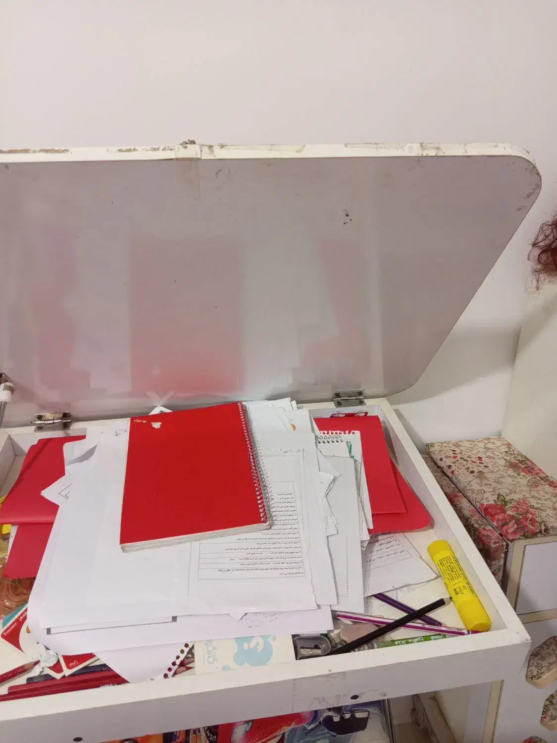 میز تحریر|میز تحریر و کامپیوتر|نیشابور, شهرک رسولی|دیوار