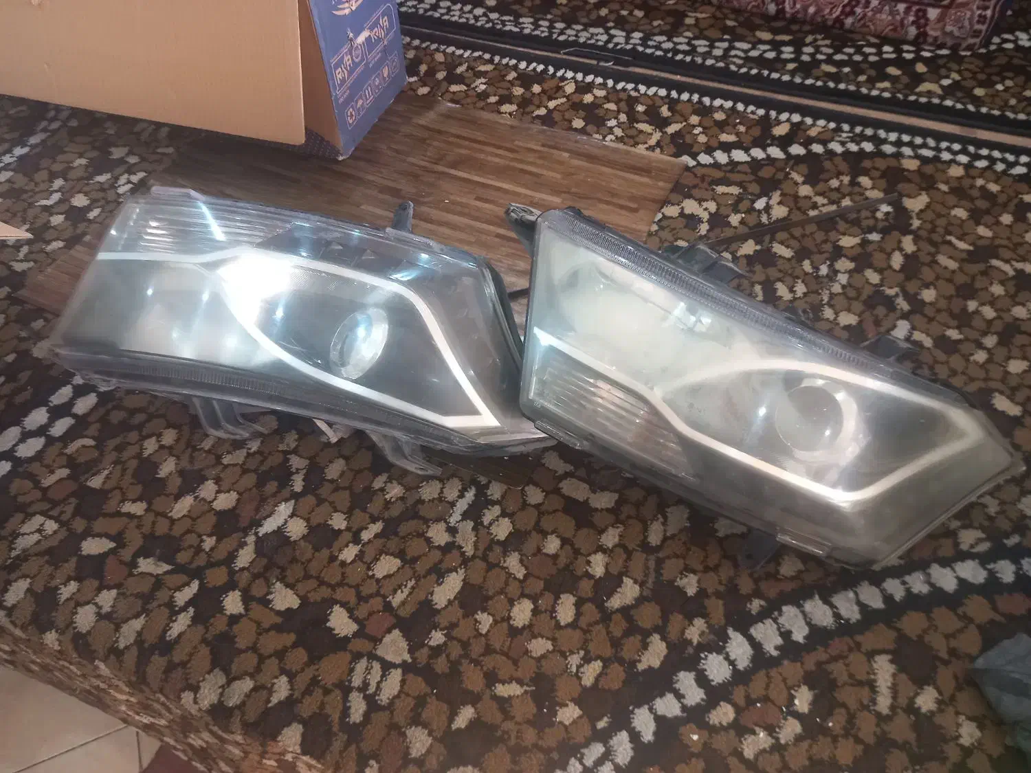 چراغ جلو دنا|قطعات یدکی و لوازم جانبی|کهریزک, |دیوار