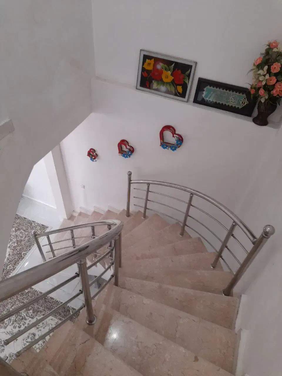 نصب و فروش نرده پله هندی/گردان و استیل تضمینی|خدمات پیشه و مهارت|ارومیه, |دیوار