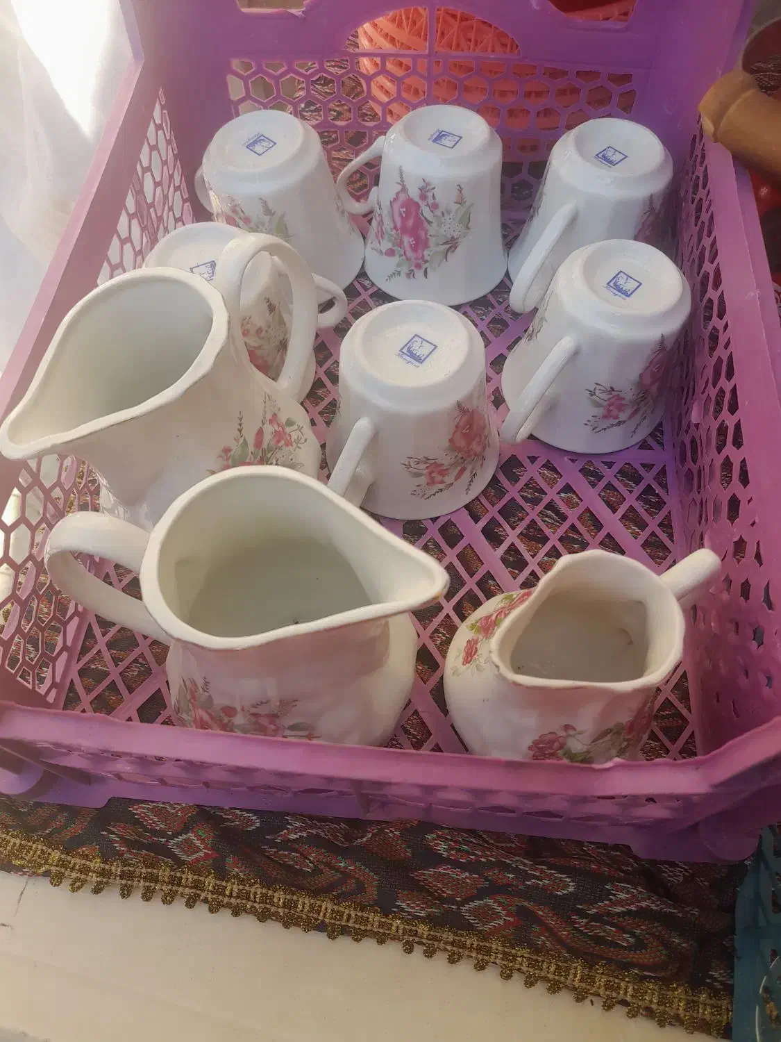 استکان و جا سوسی|ظروف سرو و پذیرایی|تویسرکان, |دیوار