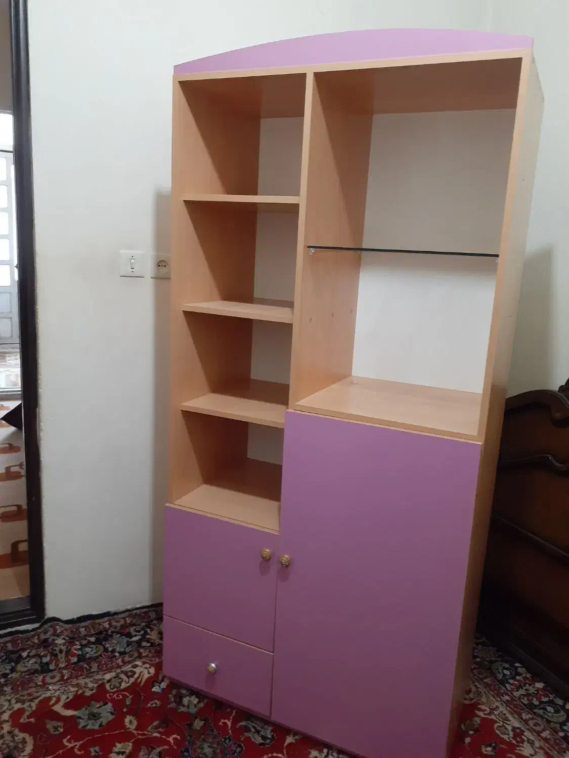 کمد|جاکفشی، کمد، دراور|میانه, |دیوار