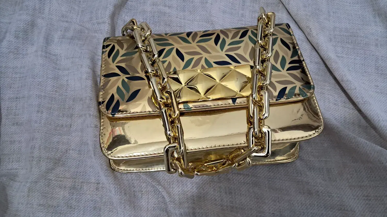 کیف|کیف، کفش، کمربند|شاندیز, |دیوار