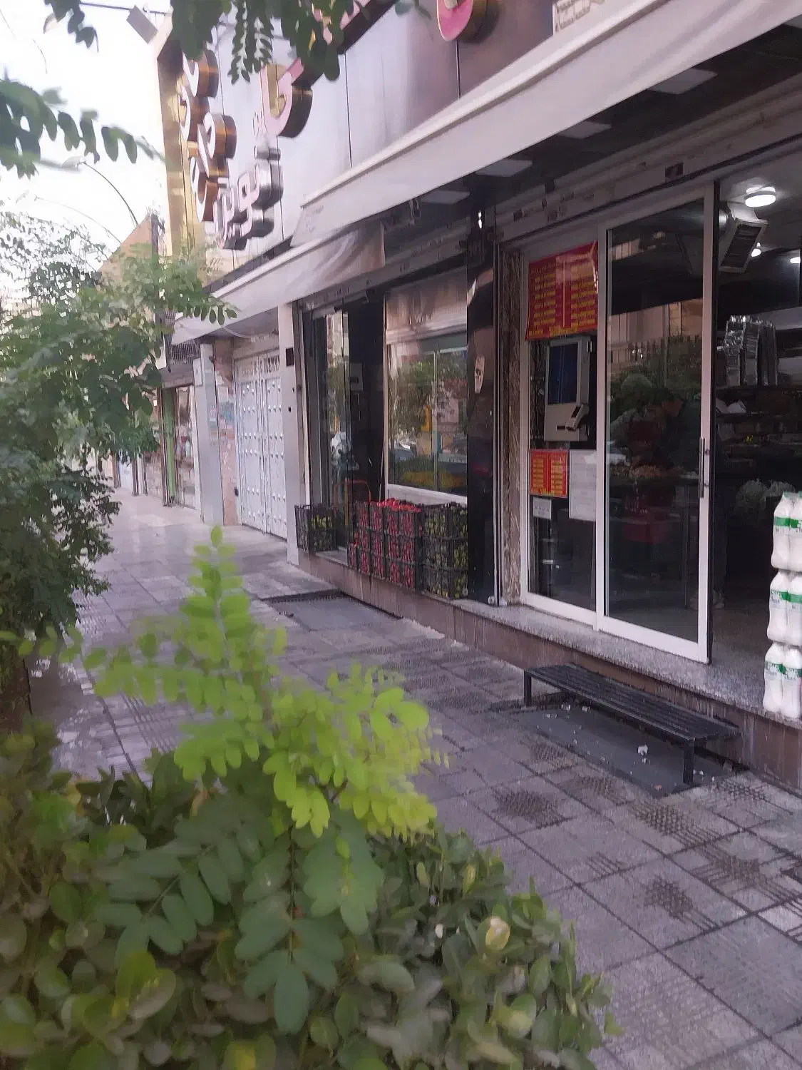 کار ساده اقا جهت تهیه غذا|استخدام خدمات فروشگاه و رستوران|تهران, اباذر|دیوار