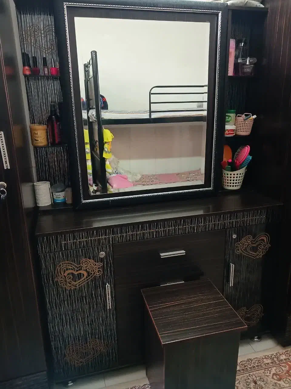 کمد لباس|جاکفشی، کمد، دراور|اصفهان, حصه شمالی|دیوار