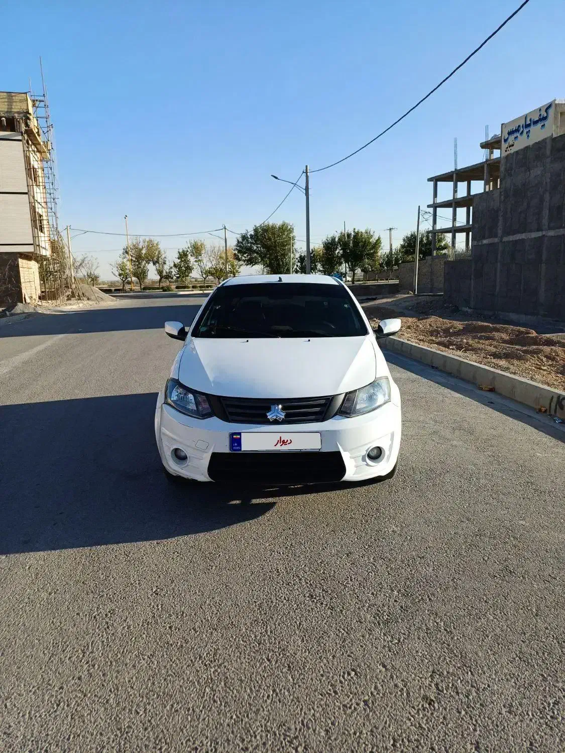 ساینا پلاس|خودرو سواری و وانت|لنجان, |دیوار